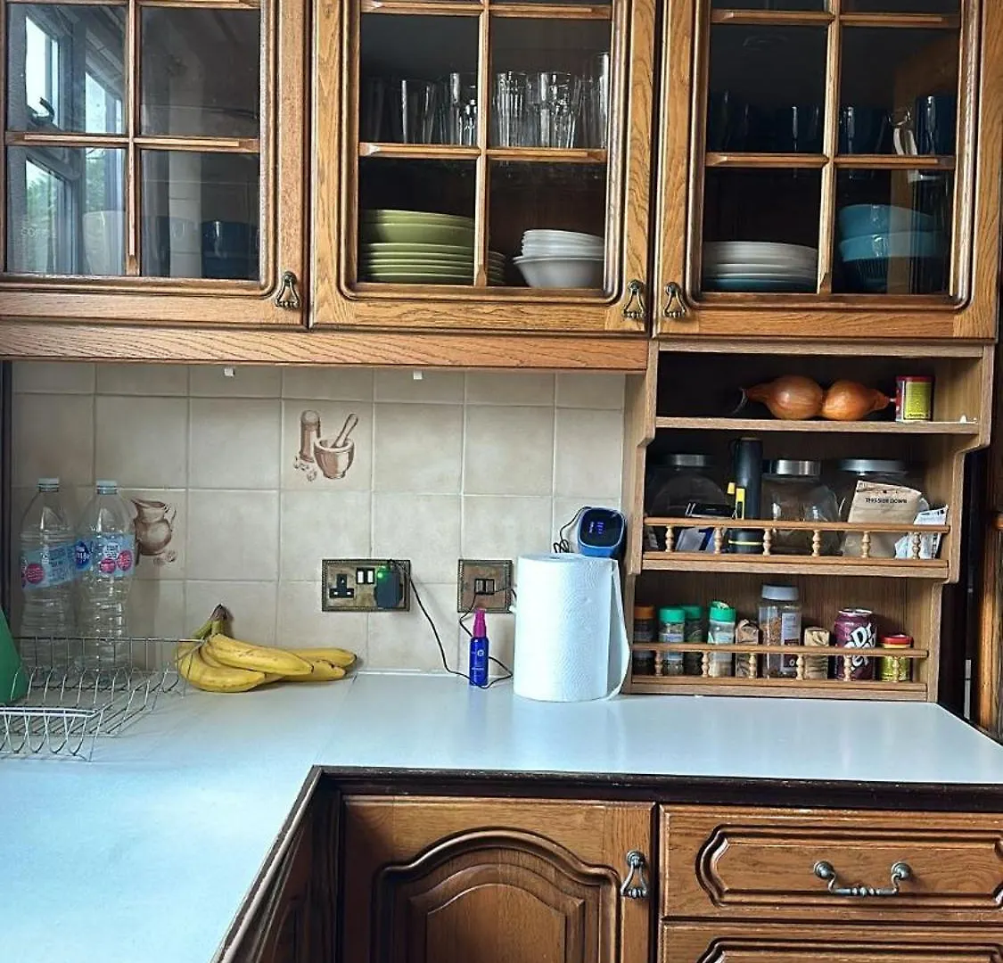 Guest House In Rose Meare Gardens Bristol 0*,  United Kingdom